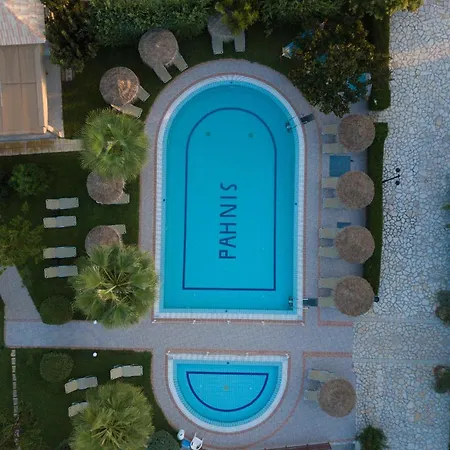 Pahnis Apartmanhotel 3*