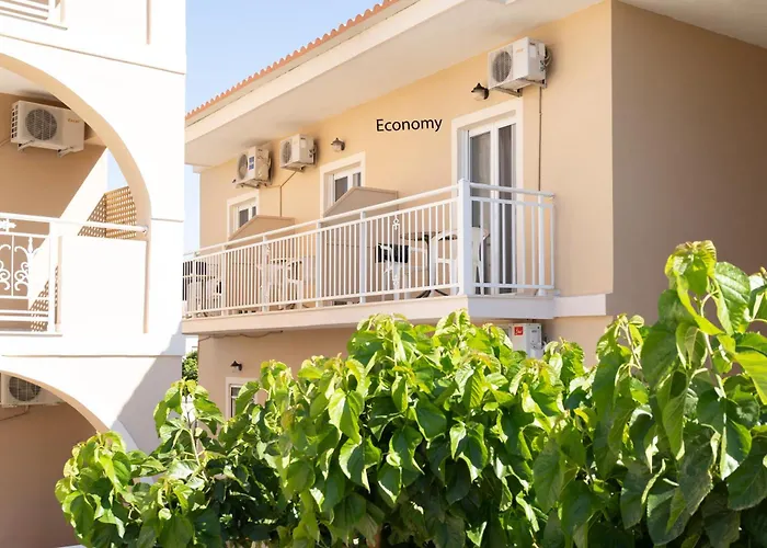 Pahnis Apartmanhotel Alikanász